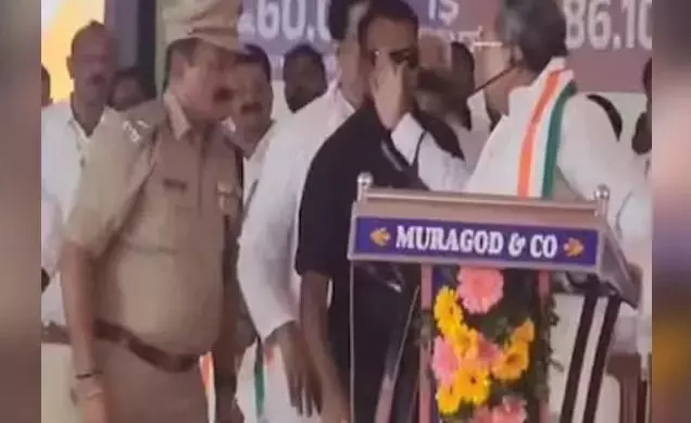 ‘ಅಪಮಾನ ಮಾಡುವ ಉದ್ದೇಶವಿರಲಿಲ್ಲ’ | ಸಿಎಂ ಸಮಾಧಾನಪಡಿಸಿದ ಬಳಿಕ ಕರ್ತವ್ಯಕ್ಕೆ ಹಾಜರಾದ ಎಎಸ್ಪಿ ಭರಮನಿ ‘ಅಪಮಾನ ಮಾಡುವ ಉದ್ದೇಶವಿರಲಿಲ್ಲ’ | ಸಿಎಂ ಸಮಾಧಾನಪಡಿಸಿದ ಬಳಿಕ ಕರ್ತವ್ಯಕ್ಕೆ ಹಾಜರಾದ ಎಎಸ್ಪಿ ಭರಮನಿ