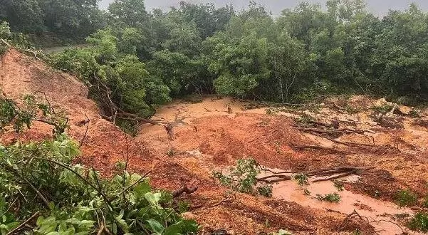 ಉತ್ತರ ಕನ್ನಡ ಜಿಲ್ಲೆಯಲ್ಲಿ ಭೂಕುಸಿತದ ಆತಂಕ ಉತ್ತರ ಕನ್ನಡ ಜಿಲ್ಲೆಯಲ್ಲಿ ಭೂಕುಸಿತದ ಆತಂಕ