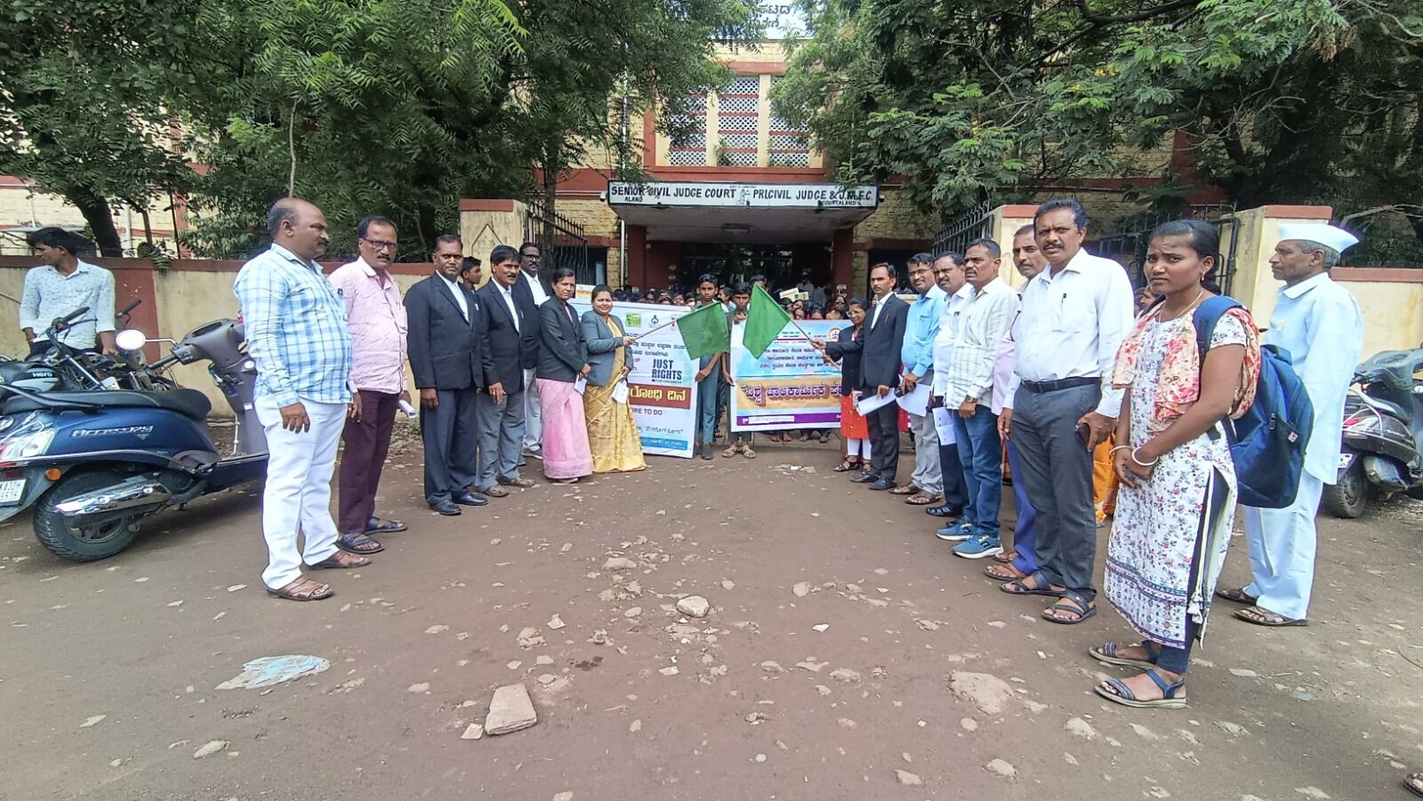 ಆಳಂದ| ವಿಶ್ವ ಬಾಲಕಾರ್ಮಿಕ ಪದ್ಧತಿ ವಿರೋಧಿ ದಿನ; ಜಾಥಾಕ್ಕೆ ಚಾಲನೆ