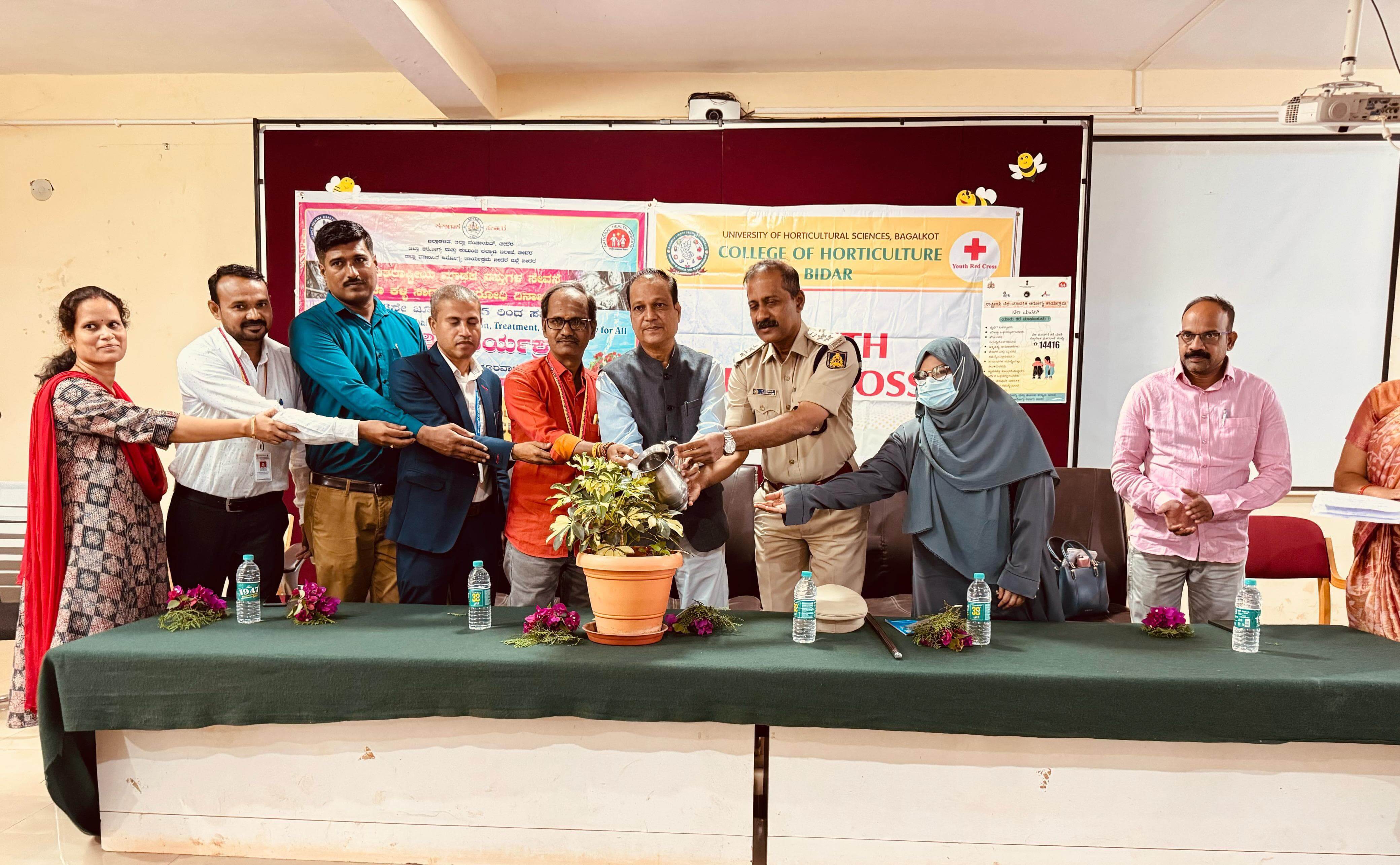 ಅಪರಿಚಿತರು ನೀಡುವ ಆಹಾರ ಪದಾರ್ಥ ಬಗ್ಗೆ ಜಾಗೃತರಾಗಿರಿ : ರವಿಶಂಕರ್