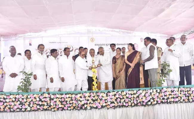 ರಾಜ್ಯದಲ್ಲಿಯೇ ಚಿತ್ತಾಪುರ ಮಾದರಿ ಕ್ಷೇತ್ರವಾಗಲಿದೆ: ಸಚಿವ ಪ್ರಿಯಾಂಕ್ ಖರ್ಗೆ ರಾಜ್ಯದಲ್ಲಿಯೇ ಚಿತ್ತಾಪುರ ಮಾದರಿ ಕ್ಷೇತ್ರವಾಗಲಿದೆ: ಸಚಿವ ಪ್ರಿಯಾಂಕ್ ಖರ್ಗೆ