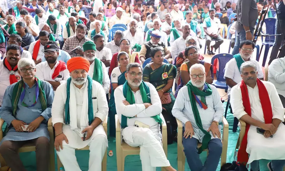 ಸಿಎಂ ಸಭೆ ಅಪೂರ್ಣ : ‘ಭೂ ಸತ್ಯಾಗ್ರಹ’ ಮುಂದುವರೆಸಲು ಚನ್ನರಾಯಪಟ್ಟಣ ರೈತರ ತೀರ್ಮಾನ