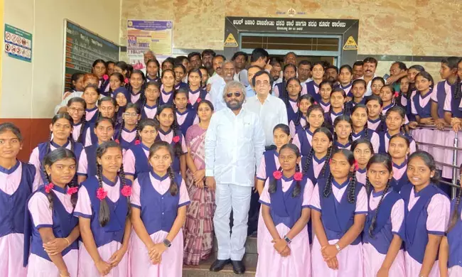 ಬೀದರ್ | ಅಟಲ್ ಬಿಹಾರಿ ವಾಜಪೇಯಿ ವಸತಿ ಶಾಲೆಗೆ ಸಚಿವ ಈಶ್ವರ್ ಖಂಡ್ರೆ ಭೇಟಿ