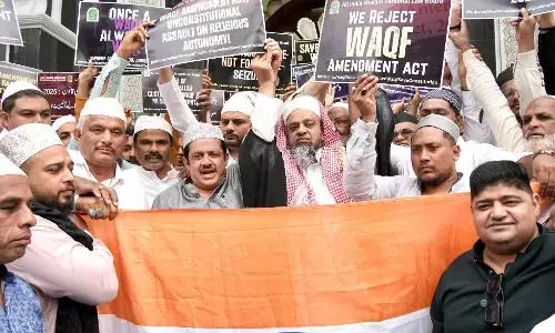 ಬೆಂಗಳೂರು | ವಕ್ಫ್ ತಿದ್ದುಪಡಿ ಕಾಯ್ದೆ ಹಿಂಪಡೆಯಲು ಆಗ್ರಹಿಸಿ ಧರಣಿ