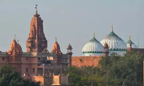 ಶಾಹಿ ಈದ್ಗಾ ಮಸೀದಿಯನ್ನು ʼವಿವಾದಿತ ರಚನೆʼ ಎಂದು ಘೋಷಿಸುವಂತೆ ಕೋರಿದ್ದ ಅರ್ಜಿ ತಿರಸ್ಕರಿಸಿದ ಅಲಹಾಬಾದ್ ಹೈಕೋರ್ಟ್