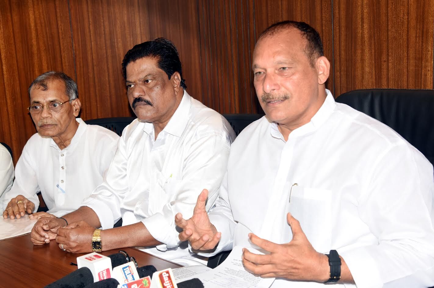 ಮಂಗಳೂರಿನಲ್ಲಿ ಸಚಿವ ಸಂಪುಟ ಸಭೆಗೆ ಬೇಡಿಕೆ: ಐವನ್ ಡಿಸೋಜಾ