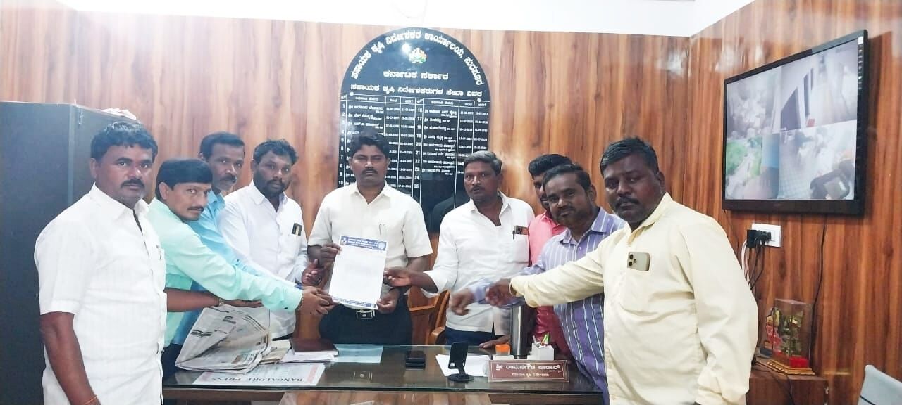 ಸುರಪುರ: ರಸಗೊಬ್ಬರ ಅಂಗಡಿಗಳ ಪರವಾನಿಗೆ ರದ್ದು ಮಾಡಲು ಮನವಿ