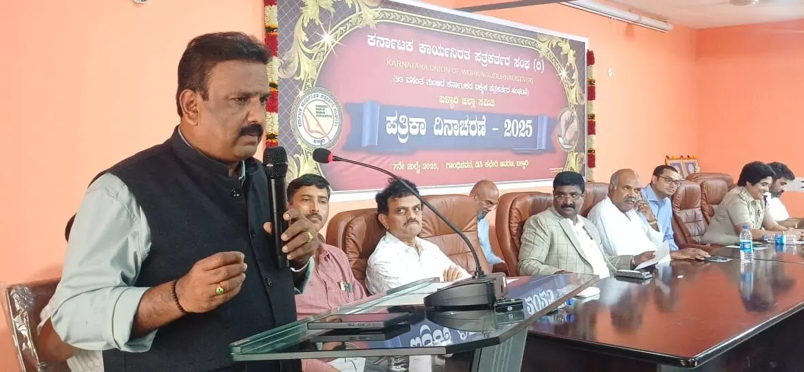 ಸತ್ಯದ ಬಡತನದಿಂದ ಮಾಧ್ಯಮಗಳು ನೆಲಕಚ್ಚುತ್ತಿವೆ: ಕೆ.ವಿ.ಪ್ರಭಾಕರ್