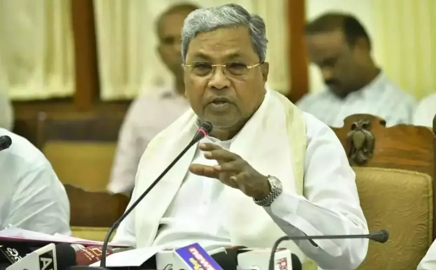 ಅಧಿಕಾರಿಗಳೊಂದಿಗೆ ಸರಣಿ ಪ್ರಗತಿ ಪರಿಶೀಲನಾ ಸಭೆಗಳನ್ನು ನಡೆಸಿದ ಸಿಎಂ ಸಿದ್ದರಾಮಯ್ಯ ಅಧಿಕಾರಿಗಳೊಂದಿಗೆ ಸರಣಿ ಪ್ರಗತಿ ಪರಿಶೀಲನಾ ಸಭೆಗಳನ್ನು ನಡೆಸಿದ ಸಿಎಂ ಸಿದ್ದರಾಮಯ್ಯ