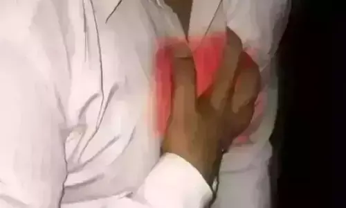 ಸಿಂಧನೂರು | ಎದೆನೋವಿನಿಂದ ಕುಸಿದು ಬಿದ್ದ ವ್ಯಕ್ತಿಯನ್ನು ಆಂಬುಲೆನ್ಸ್ ನಲ್ಲಿ ಸಾಗಿಸುವಾಗ ಮೃತ್ಯು