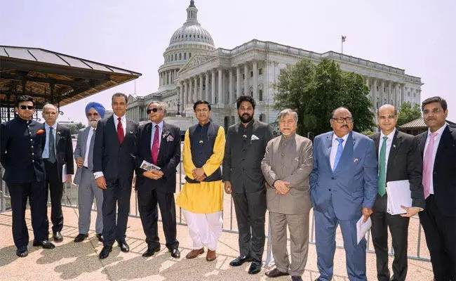 ಶಿಷ್ಟಾಚಾರ ಉಲ್ಲಂಘಿಸಿ ಟ್ರಂಪ್ ಭೇಟಿ ಮಾಡಿದ ಸಂಸದನ ವಿರುದ್ಧ ಕೇಂದ್ರ ಸರ್ಕಾರ  ಕೈಗೊಂಡಿರುವ ಕ್ರಮವೇನು? :ಪ್ರಿಯಾಂಕ್‌ ಖರ್ಗೆ