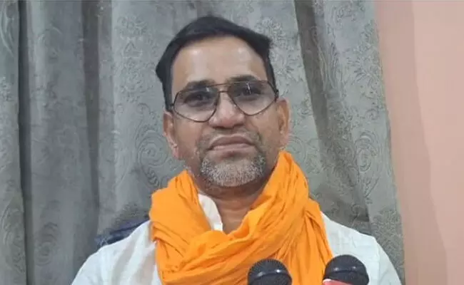 ನಾನು ಮರಾಠಿ ಮಾತನಾಡುವುದಿಲ್ಲ, ಧೈರ್ಯವಿದ್ದರೆ ನನ್ನನ್ನು ರಾಜ್ಯದಿಂದ ಹೊರ ಹಾಕಿ: ಠಾಕ್ರೆ ಸೋದರರಿಗೆ ಭೋಜ್ಪುರಿ ನಟ ನಿರಾಹುವಾ ಸವಾಲು