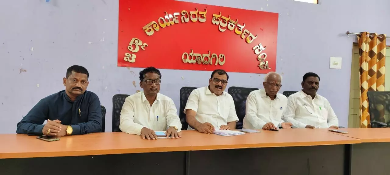 ಯಾದಗಿರಿ | ಕಾಂಗ್ರೆಸ್ ಸರಕಾರದಲ್ಲಿ ಭ್ರಷ್ಟಾಚಾರ ತುಂಬಿ ತುಳುಕುತ್ತಿದೆ : ಅವ್ವಣ್ಣ ಮ್ಯಾಕೇರಿ