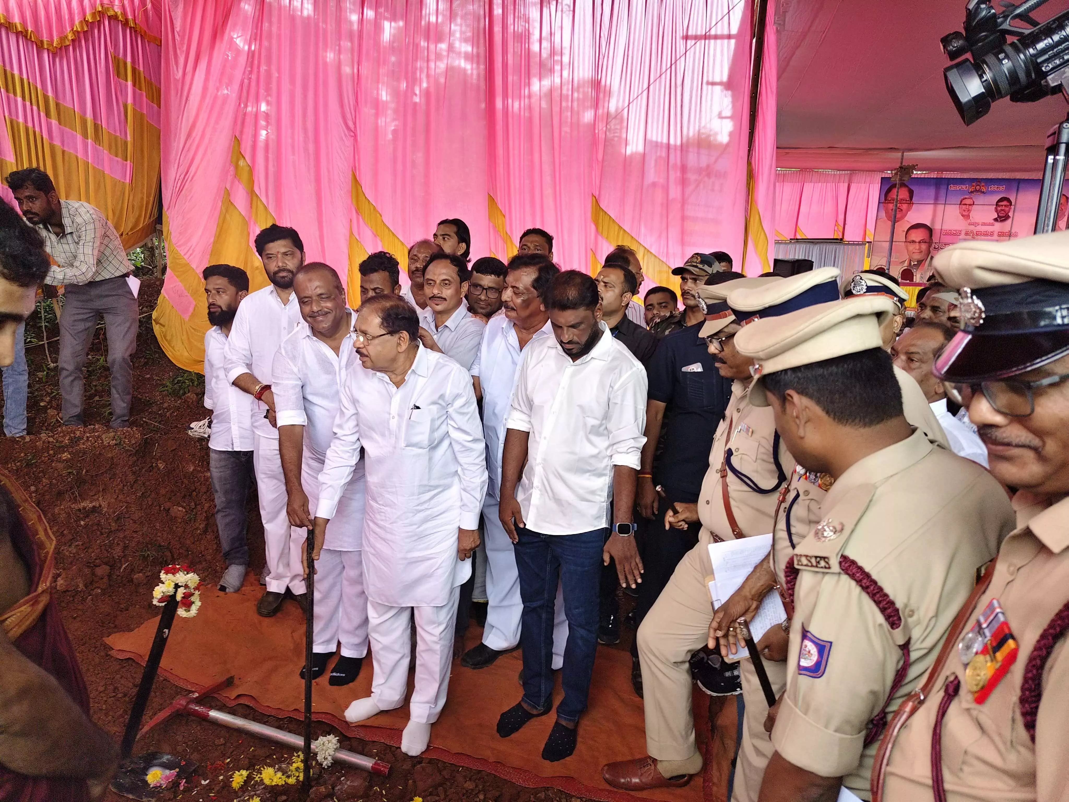 ಕಂಬಳಪದವು: ನೂತನ ಅಗ್ನಿಶಾಮಕ ಠಾಣೆಗೆ ಗೃಹಸಚಿವರಿಂದ ಶಿಲಾನ್ಯಾಸ