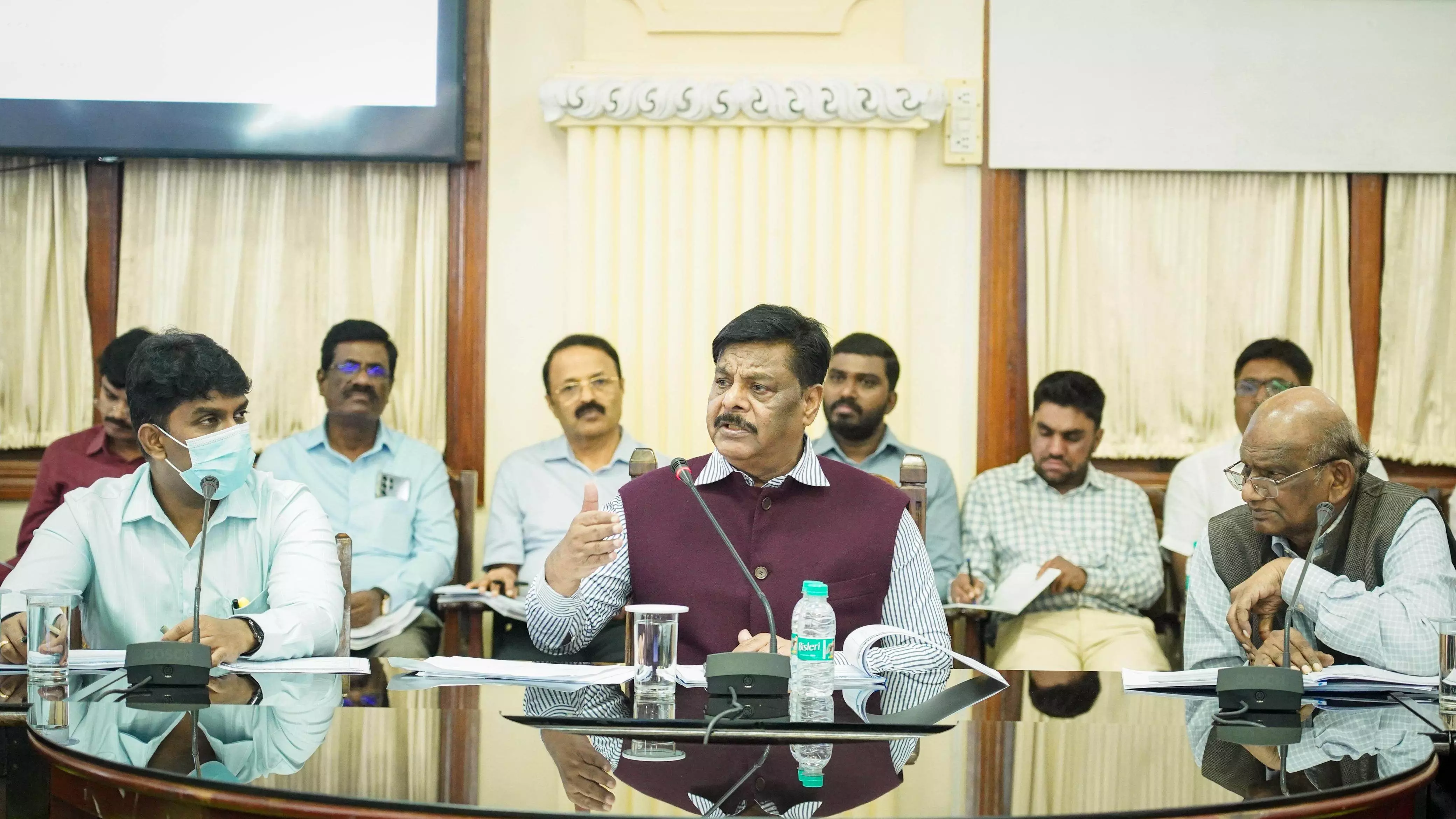 ಪರಿಶಿಷ್ಟರ ಅನುದಾನ ಸದ್ಬಳಕೆ ಮಾಡದೆ ಕಾಯ್ದೆಯನ್ನು ಉಲ್ಲಂಘಿಸಿದರೆ ಅಧಿಕಾರಿಗಳ ಮೇಲೆ ಪ್ರಕರಣ ದಾಖಲು: ಸಚಿವ ಡಾ.ಮಹದೇವಪ್ಪ ಎಚ್ಚರಿಕೆ