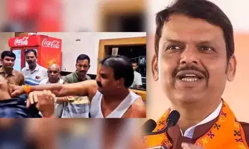 ಮಹಾರಾಷ್ಟ್ರ ಶಿವಸೇನೆ ಶಾಸಕನಿಂದ ಕ್ಯಾಂಟೀನ್ ನೌಕರನಿಗೆ ಹಲ್ಲೆ: ಸಿಎಂ ಫಡ್ನವೀಸ್ ಖಂಡನೆ