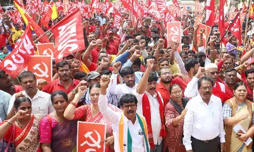 ಭಾರತ್ ಬಂದ್ ಬೆಂಬಲಿಸಿ ರಾಜ್ಯದ ವಿವಿಧೆಡೆಗಳಲ್ಲಿ ಕಾರ್ಮಿಕರ ಮುಷ್ಕರ