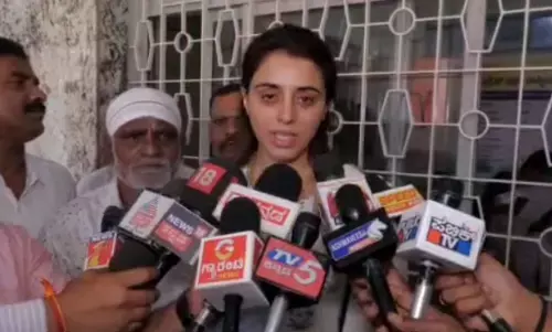 ‘ತಮ್ಮ ಕುಟುಂಬದ ಸಮಸ್ಯೆಯನ್ನು ಬಗೆಹರಿಸಿಕೊಡಿ’: ಸುರ್ಜೇವಾಲಗೆ ಯೋಗೇಶ್ವರ್ ಪುತ್ರಿ ದೂರು