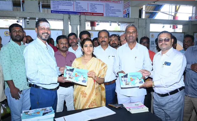 ಬೀದರ್ | ಪಂಚ ಗ್ಯಾರಂಟಿ ಯೋಜನೆಗಳಿಂದ ಜನರು ಆರ್ಥಿಕವಾಗಿ ಸಬಲರಾಗಿದ್ದಾರೆ : ಅಮೃತರಾವ್ ಚಿಮಕೋಡೆ ಬೀದರ್ | ಪಂಚ ಗ್ಯಾರಂಟಿ ಯೋಜನೆಗಳಿಂದ ಜನರು ಆರ್ಥಿಕವಾಗಿ ಸಬಲರಾಗಿದ್ದಾರೆ : ಅಮೃತರಾವ್ ಚಿಮಕೋಡೆ