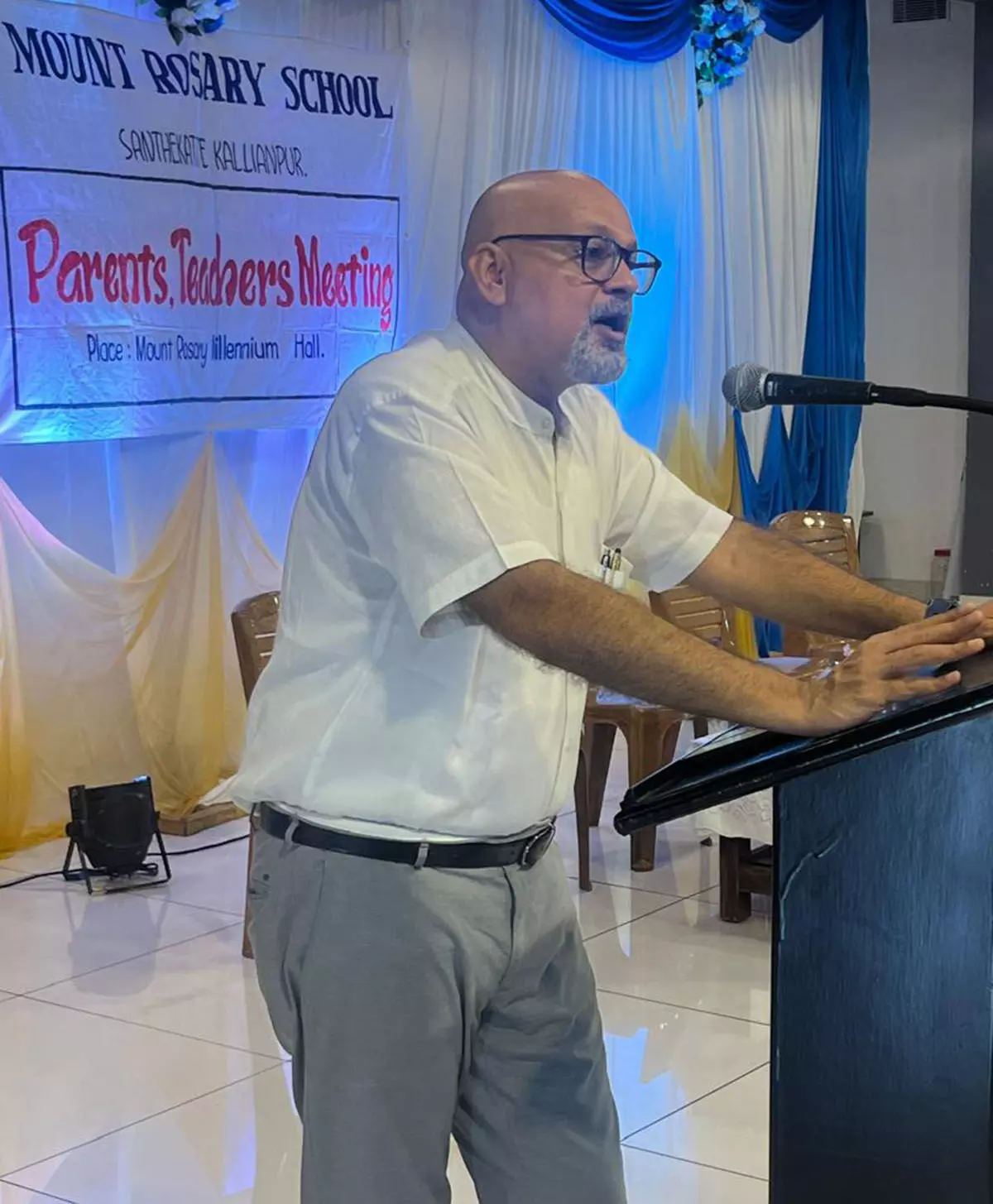 ಶಿಕ್ಷೆಯಿಂದ ಶಿಕ್ಷಣ ಸಾಧ್ಯವಿಲ್ಲ; ಪ್ರೀತಿಯಿಂದ ತಿದ್ದಿ: ಡಾ.ಪಿ.ವಿ.ಭಂಡಾರಿ ಶಿಕ್ಷೆಯಿಂದ ಶಿಕ್ಷಣ ಸಾಧ್ಯವಿಲ್ಲ; ಪ್ರೀತಿಯಿಂದ ತಿದ್ದಿ: ಡಾ.ಪಿ.ವಿ.ಭಂಡಾರಿ