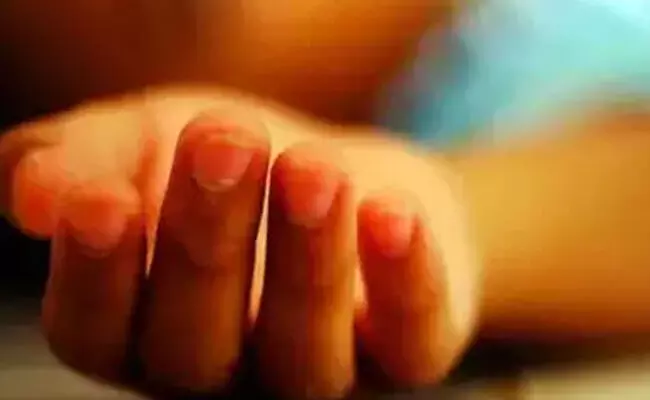 ಕಲಬುರಗಿ | ಗಾಣಗಾಪುರದ ದತ್ತಾತ್ರೇಯ ದೇವಸ್ಥಾನದಲ್ಲಿ ಮಹಿಳೆ ಮೃತ್ಯು ಕಲಬುರಗಿ | ಗಾಣಗಾಪುರದ ದತ್ತಾತ್ರೇಯ ದೇವಸ್ಥಾನದಲ್ಲಿ ಮಹಿಳೆ ಮೃತ್ಯು