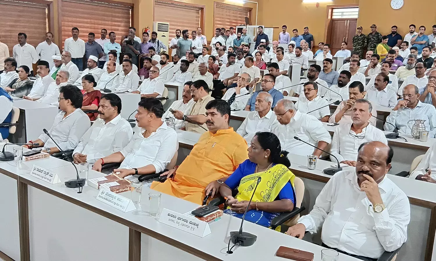 ಶಾಸಕ ಹರೀಶ್ ಪೂಂಜಾ ದ್ವೇಷ ಭಾಷಣಕ್ಕೆ ಉಸ್ತುವಾರಿ ಸಚಿವರ ಮೌನ: ಮಾಜಿ ಮೇಯರ್ ಅಶ್ರಫ್ ಆರೋಪ