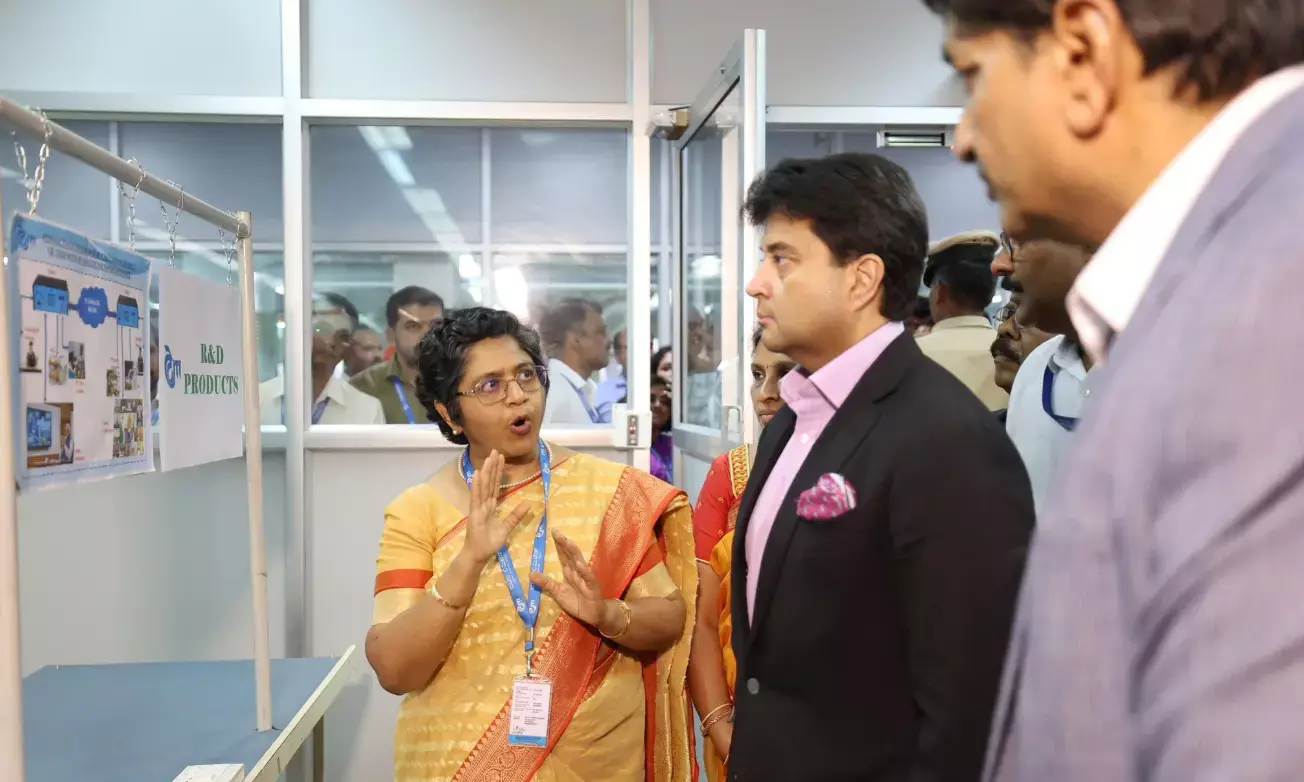 ಐಟಿಐ ಕಾರ್ಖಾನೆಗೆ ಕೇಂದ್ರ ಸಚಿವ ಜ್ಯೋತಿರಾಧಿತ್ಯ ಸಿಂಧ್ಯಾ ಭೇಟಿ