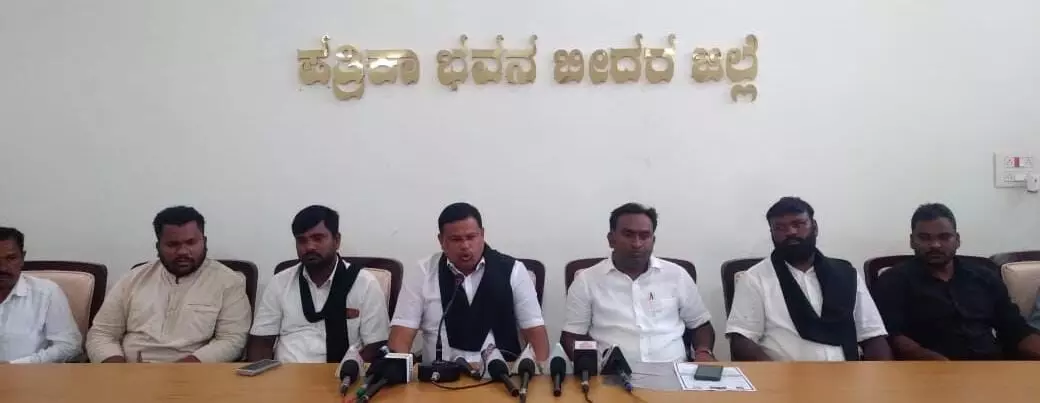 ಬೀದರ್ | ಜು.31 ರೊಳಗೆ ಒಳಮೀಸಲಾತಿ ಜಾರಿ ಮಾಡದಿದ್ದರೆ ರಾಜ್ಯಾದ್ಯಂತ ಹೋರಾಟ : ಫರ್ನಾಂಡಿಸ್ ಹಿಪ್ಪಳಗಾಂವ್ ಬೀದರ್ | ಜು.31 ರೊಳಗೆ ಒಳಮೀಸಲಾತಿ ಜಾರಿ ಮಾಡದಿದ್ದರೆ ರಾಜ್ಯಾದ್ಯಂತ ಹೋರಾಟ : ಫರ್ನಾಂಡಿಸ್ ಹಿಪ್ಪಳಗಾಂವ್