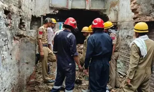 ದಿಲ್ಲಿ | ಮೂರು ಮಹಡಿಗಳ ಕಟ್ಟಡ ಕುಸಿತ: ಓರ್ವ ಮೃತ್ಯು