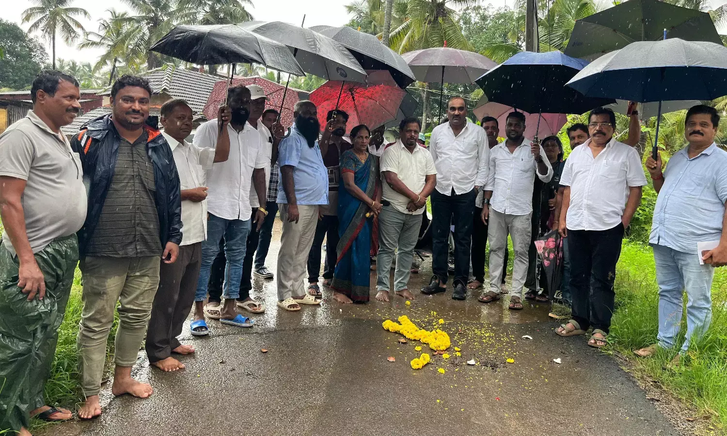 ಮಲ್ಪೆ- ಕೊಳ ರಸ್ತೆ ಕಾಮಗಾರಿಗೆ ಚಾಲನೆ