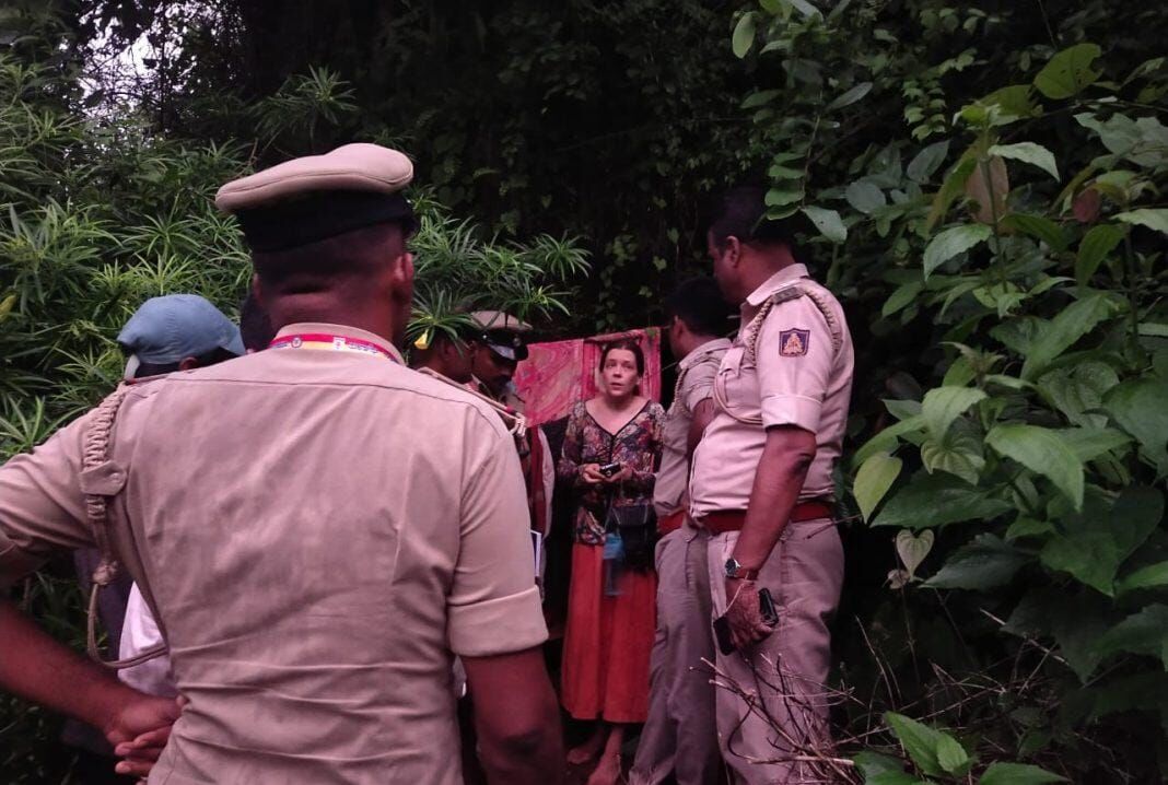 ಗೋಕರ್ಣದ ಕಾಡಿನ ಗುಹೆಯಲ್ಲಿ ವಾಸವಿದ್ದ ರಷ್ಯಾ ಮಹಿಳೆ, ಇಬ್ಬರು ಮಕ್ಕಳ ರಕ್ಷಣೆ