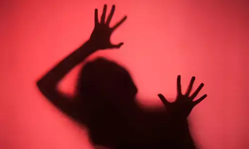 ಲೈಂಗಿಕ ದೌರ್ಜನ್ಯ ಆರೋಪಿಯನ್ನು ಪೊಲೀಸ್ ಠಾಣೆಯಿಂದ ಹೊರಗೆಳೆದು ಗುಂಪು ಹತ್ಯೆ