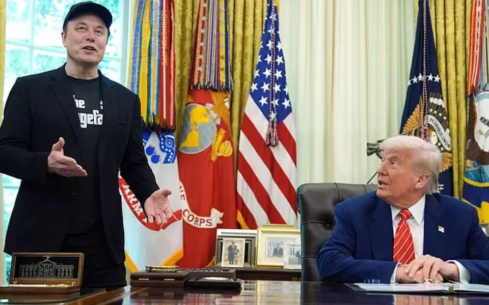 ಜೆಫ್ರಿ ಎಪ್ಸ್ಟೀನ್ ಕಡತಗಳನ್ನು ಬಿಡುಗಡೆ ಮಾಡಿ: ಟ್ರಂಪ್‌ಗೆ ಎಲಾನ್‌ ಮಸ್ಕ್‌ ಆಗ್ರಹ