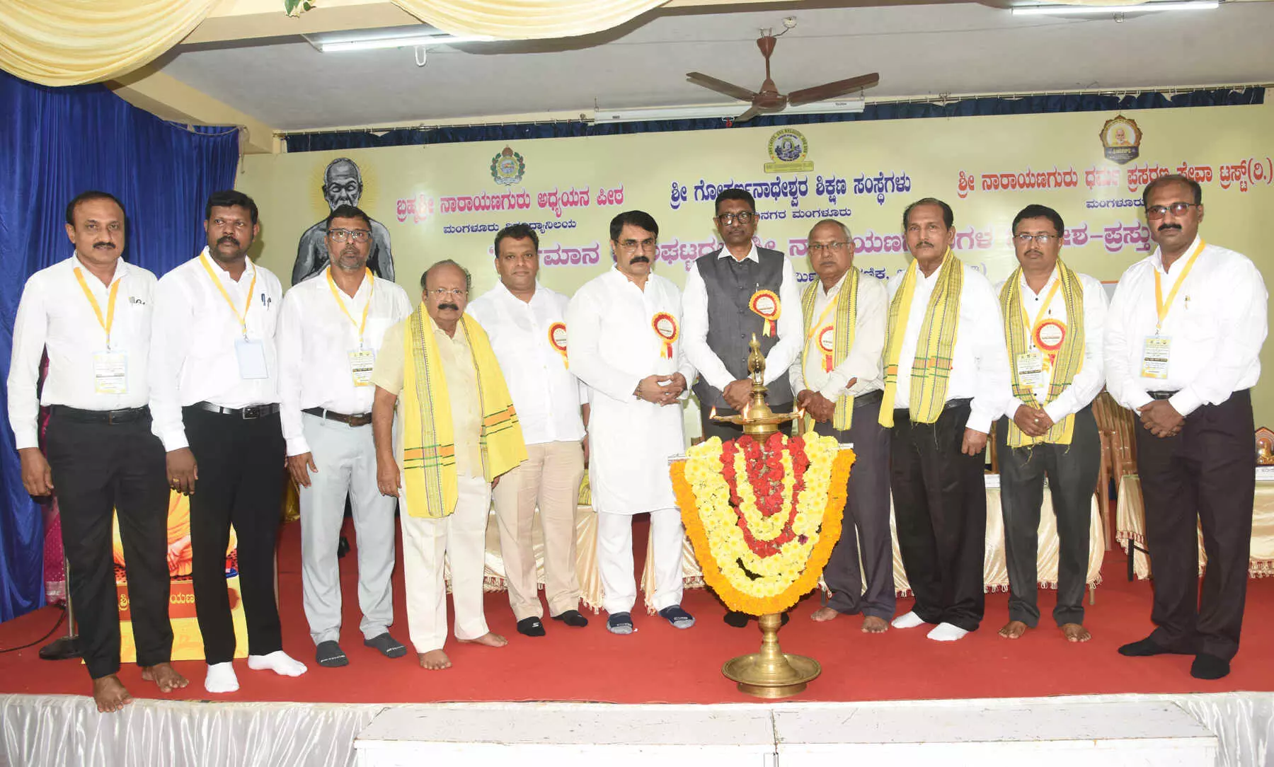 ನಾರಾಯಣ ಗುರುಗಳ ಶಿಕ್ಷಣ ಬುದ್ಧಿಗಿಂತ ಹೃದಯ ಕೇಂದ್ರಿತವಾಗಿತ್ತು: ಡಾ.ಕೆ. ಚಿನ್ನಪ್ಪ ಗೌಡ ನಾರಾಯಣ ಗುರುಗಳ ಶಿಕ್ಷಣ ಬುದ್ಧಿಗಿಂತ ಹೃದಯ ಕೇಂದ್ರಿತವಾಗಿತ್ತು: ಡಾ.ಕೆ. ಚಿನ್ನಪ್ಪ ಗೌಡ