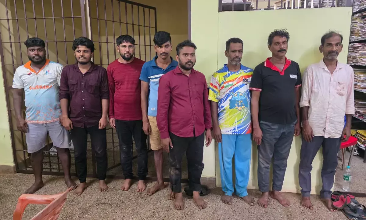 ಇರುವೈಲು| ಇಸ್ಪೀಟು ಅಡ್ಡೆಗೆ ದಾಳಿ: 8 ಮಂದಿ ಸೆರೆ