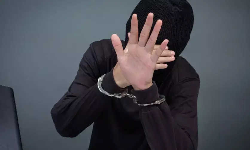 ಬೆಂಗಳೂರು | 2 ಪಬ್‍ಗಳ ಮೇಲೆ ಸಿಸಿಬಿ ದಾಳಿ: ಇಬ್ಬರು ವಿದೇಶಿ ಡ್ರಗ್ ಪೆಡ್ಲರ್‌ಗಳ ಬಂಧನ