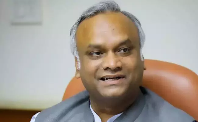 ಪೊಕ್ಸೋ ಪ್ರಕರಣದ ಆರೋಪಿಯನ್ನು ಬಿಜೆಪಿ ಪಕ್ಷದಿಂದ ಉಚ್ಚಾಟನೆ ಮಾಡುವುದು ಯಾವಾಗ : ಪ್ರಿಯಾಂಕ್ ಖರ್ಗೆ ಪ್ರಶ್ನೆ