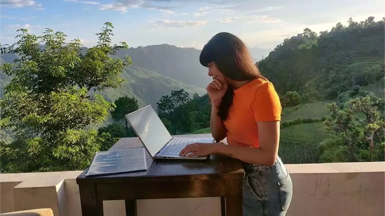 ಗಿರಿ ಪ್ರದೇಶದಿಂದ ಕೆಲಸ ಮಾಡಲು ಬಯಸುವವರಿಗೆ ವರ್ಕ್ ಫ್ರಂ ಹಿಲ್ಸ್’ ಪರಿಚಯಿಸಿದ ಸಿಕ್ಕಿಂ ಗಿರಿ ಪ್ರದೇಶದಿಂದ ಕೆಲಸ ಮಾಡಲು ಬಯಸುವವರಿಗೆ ವರ್ಕ್ ಫ್ರಂ ಹಿಲ್ಸ್’ ಪರಿಚಯಿಸಿದ ಸಿಕ್ಕಿಂ