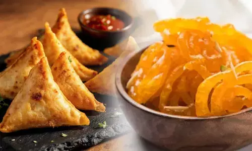 ಸಿಗರೇಟ್ ಜತೆ ಆರೋಗ್ಯ ಎಚ್ಚರಿಕೆ ಪಟ್ಟಿಗೆ ಸೇರಿದ ಸಮೋಸಾ, ಜಿಲೇಬಿ!