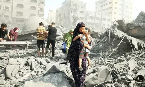 ಅಕ್ರಮ ವಲಸಿಗರೇ ಅಧಿಕೃತರಾಗಿ ಮೂಲನಿವಾಸಿಗಳನ್ನು ಅಪರಾಧಿಗಳಾಗಿಸುವ ಪ್ರಕ್ರಿಯೆ