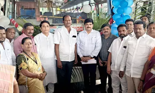 ಗ್ಯಾರಂಟಿ ಶಕ್ತಿ ಯೋಜನೆಯಲ್ಲಿ 500 ಕೋಟಿ ಮಹಿಳೆಯರ ಪ್ರಯಾಣ : ರಾಯಚೂರಿನಲ್ಲಿ ಸಿಹಿ ಹಂಚಿ ಸಂಭ್ರಮ