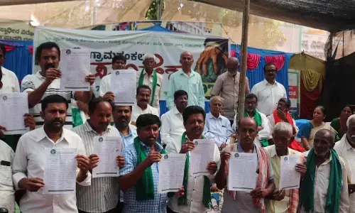 ಚನ್ನರಾಯಪಟ್ಟಣ ಭೂಸ್ವಾಧೀನ ವಿರೋಧಿ ಹೋರಾಟ | ‘ಗ್ರಾಮ ಸಂಕಲ್ಪ ಸಮಾವೇಶ’ದಲ್ಲಿ ಒಗ್ಗಟ್ಟು ಪ್ರದರ್ಶಿಸಿದ 13 ಹಳ್ಳಿಗಳ ರೈತರು