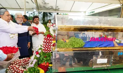 ಸಕಲ ಸರಕಾರಿ ಗೌರವದೊಂದಿಗೆ ನೆರವೇರಿದ ಬಿ.ಸರೋಜಾದೇವಿ ಅಂತ್ಯಸಂಸ್ಕಾರ