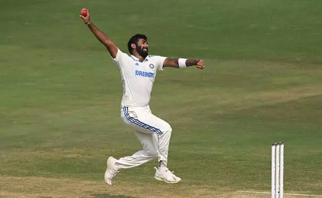 ಮ್ಯಾಂಚೆಸ್ಟರ್ ನಲ್ಲಿ ಬುಮ್ರಾರನ್ನು ಆಡಿಸುವುದೋ, ವಿಶ್ರಾಂತಿ ನೀಡುವುದೋ?: ಭಾರತೀಯ ತಂಡಾಡಳಿತದಲ್ಲಿ ಗೊಂದಲ ಮ್ಯಾಂಚೆಸ್ಟರ್ ನಲ್ಲಿ ಬುಮ್ರಾರನ್ನು ಆಡಿಸುವುದೋ, ವಿಶ್ರಾಂತಿ ನೀಡುವುದೋ?: ಭಾರತೀಯ ತಂಡಾಡಳಿತದಲ್ಲಿ ಗೊಂದಲ