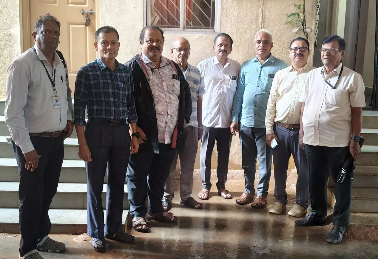 ಇಂದ್ರಾಳಿ ರೈಲ್ವೆ ನಿಲ್ದಾಣಕ್ಕೆ ರೈಲ್ವೆ ಯಾತ್ರಿ ಸಂಘ ಭೇಟಿ ಇಂದ್ರಾಳಿ ರೈಲ್ವೆ ನಿಲ್ದಾಣಕ್ಕೆ ರೈಲ್ವೆ ಯಾತ್ರಿ ಸಂಘ ಭೇಟಿ