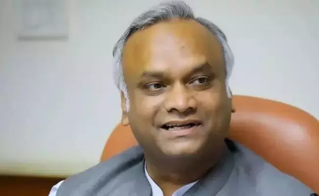 ಕನ್ನಡ, ಕರ್ನಾಟಕ ಬಗ್ಗೆ ಕೇಂದ್ರ ಸರಕಾರಕ್ಕೆ ತಾತ್ಸಾರವೇ: ಪ್ರಿಯಾಂಕ್ ಖರ್ಗೆ