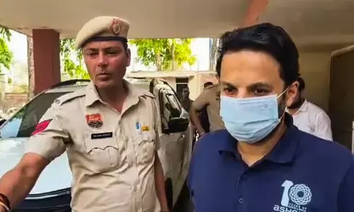 ಅಶೋಕ ವಿಶ್ವವಿದ್ಯಾಲಯದ ಪ್ರಾಧ್ಯಾಪಕ ಅಲಿ ಖಾನ್ ಮಹ್ಮುದಾಬಾದ್ ಜಾಮೀನು ಷರತ್ತನ್ನು ಸಡಿಲಗೊಳಿಸಿದ ಸುಪ್ರೀಂ ಕೋರ್ಟ್