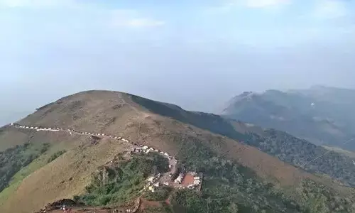 ಚಿಕ್ಕಮಗಳೂರು| ಗಿರಿ ಪ್ರದೇಶದಲ್ಲಿ ವಾಹನ ದಟ್ಟಣೆ ನಿಯಂತ್ರಿಸಲು ಕ್ರಮ; ಪ್ರತಿದಿನ 2 ಸ್ಲಾಟ್‍ಗಳಲ್ಲಿ ವಾಹನಗಳ ಸಂಚಾರಕ್ಕೆ ಅವಕಾಶ