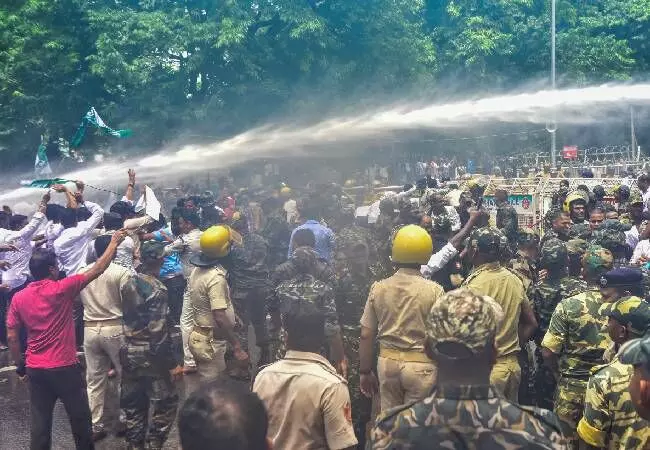 ವಿದ್ಯಾರ್ಥಿನಿ ಆತ್ಮಹತ್ಯೆ ಪ್ರಕರಣ| ಒಡಿಶಾ ಬಂದ್ ಗೆ ಕರೆ ನೀಡಿದ ವಿಪಕ್ಷಗಳು: ಜನಜೀವನ ಅಸ್ತವ್ಯಸ್ತ