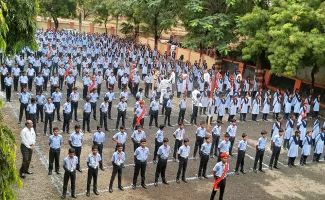 ಬೀದರ್ | ಸಮವಸ್ತ್ರವು ವ್ಯಕ್ತಿಯ ವ್ಯಕ್ತಿತ್ವ, ಶಿಸ್ತನ್ನು ಪ್ರತಿಬಿಂಬಿಸುತ್ತದೆ : ಡಿವೈಎಸ್ಪಿ ಶಿವನಗೌಡ ಪಾಟೀಲ್ ಬೀದರ್ | ಸಮವಸ್ತ್ರವು ವ್ಯಕ್ತಿಯ ವ್ಯಕ್ತಿತ್ವ, ಶಿಸ್ತನ್ನು ಪ್ರತಿಬಿಂಬಿಸುತ್ತದೆ : ಡಿವೈಎಸ್ಪಿ ಶಿವನಗೌಡ ಪಾಟೀಲ್